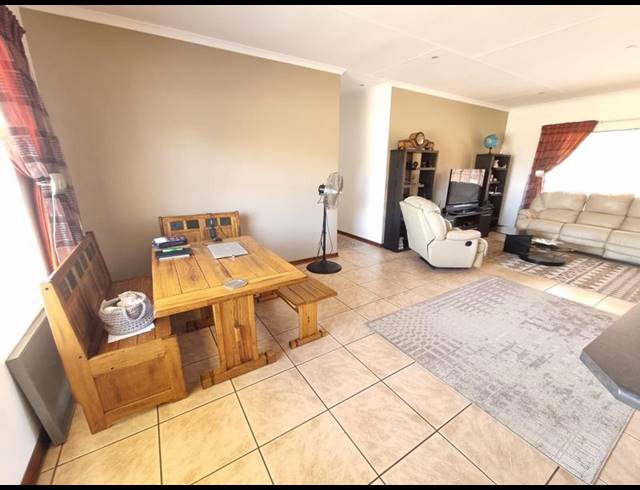 3 BEDROOM TOWNHOUSE FOR SALE IN KOOKRUS